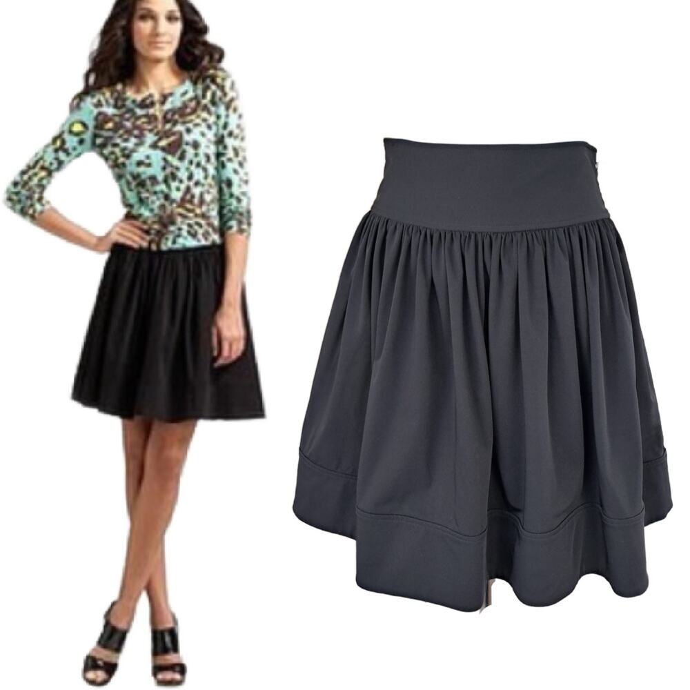 DIANE von FURSTENBERG Black Barren Fit Flare Mini Skirt Pockets Size 6 Work